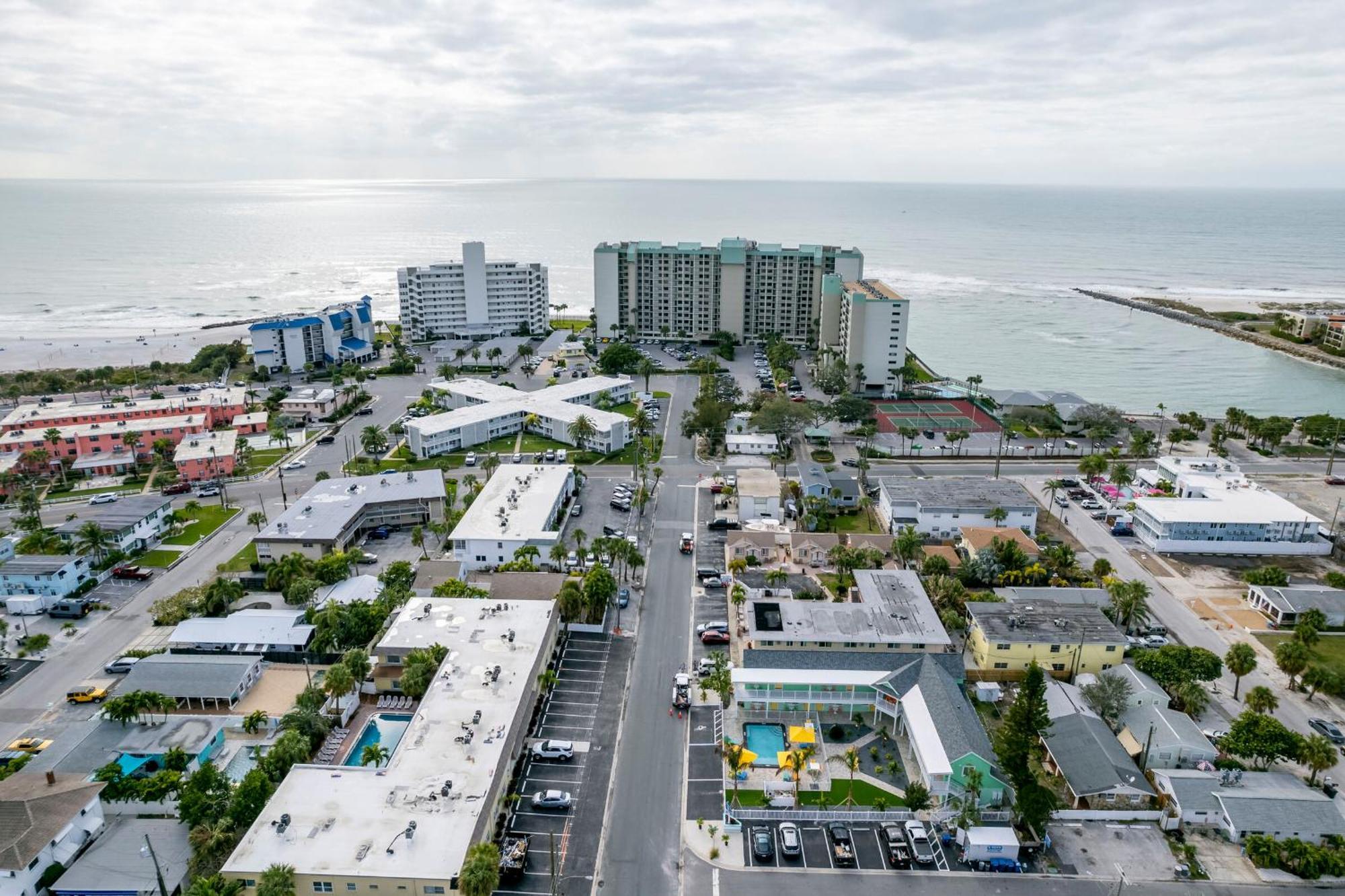 The Lofts At St Pete Beach Εξωτερικό φωτογραφία