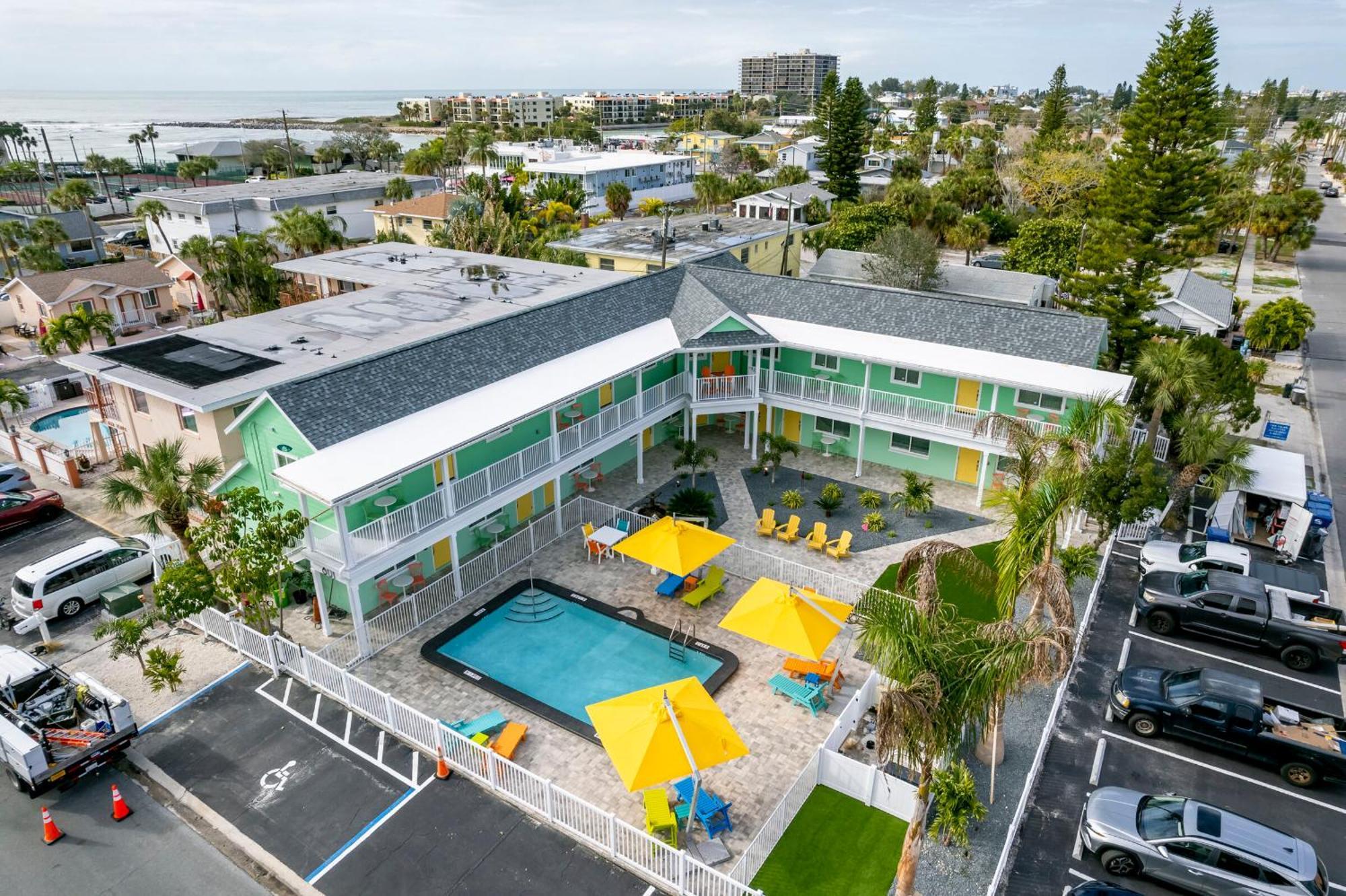 The Lofts At St Pete Beach St. Pete Beach Εξωτερικό φωτογραφία
